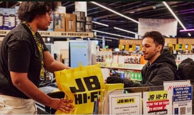 How JB Hi-Fi ?
is winning online 
retail with Shopify